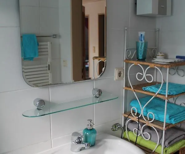 Im Galerie-haus * Urbar (Rhein-Hunsruck)